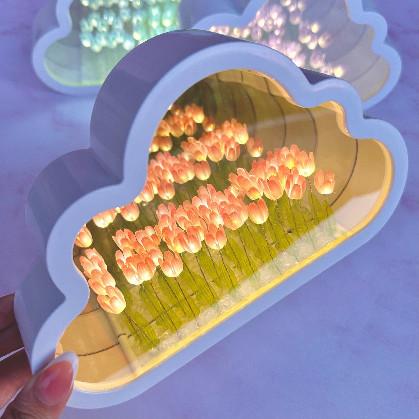 WhatsApp Image 2025-08-08 at 9.04.31 PM (1) Lampara 2 en 1 (Lampara y espejo) Tulipanes infinitos - Imagen 1